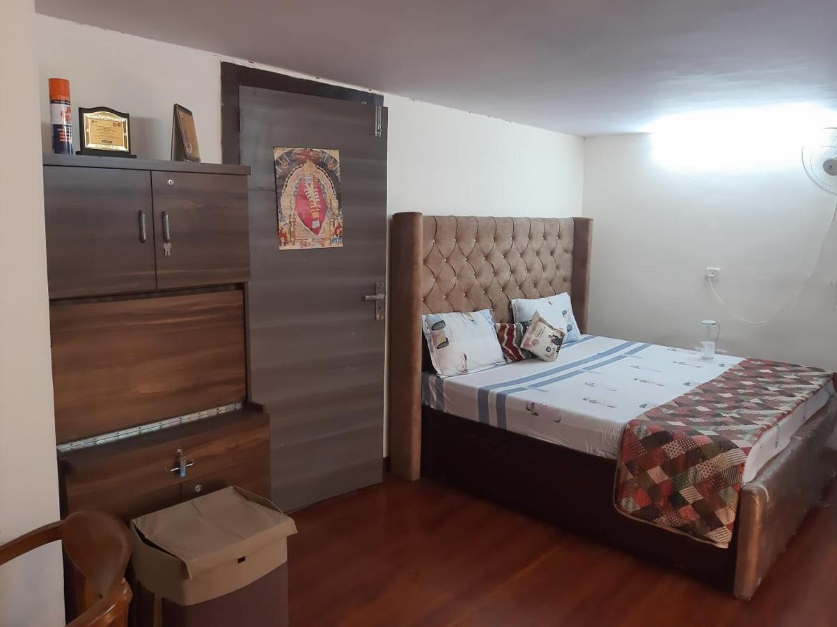 Awasthi Kozi Stays B&B - Closest To Vfs Νέο Δελχί Εξωτερικό φωτογραφία