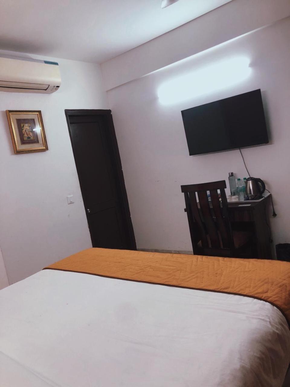 Awasthi Kozi Stays B&B - Closest To Vfs Νέο Δελχί Εξωτερικό φωτογραφία